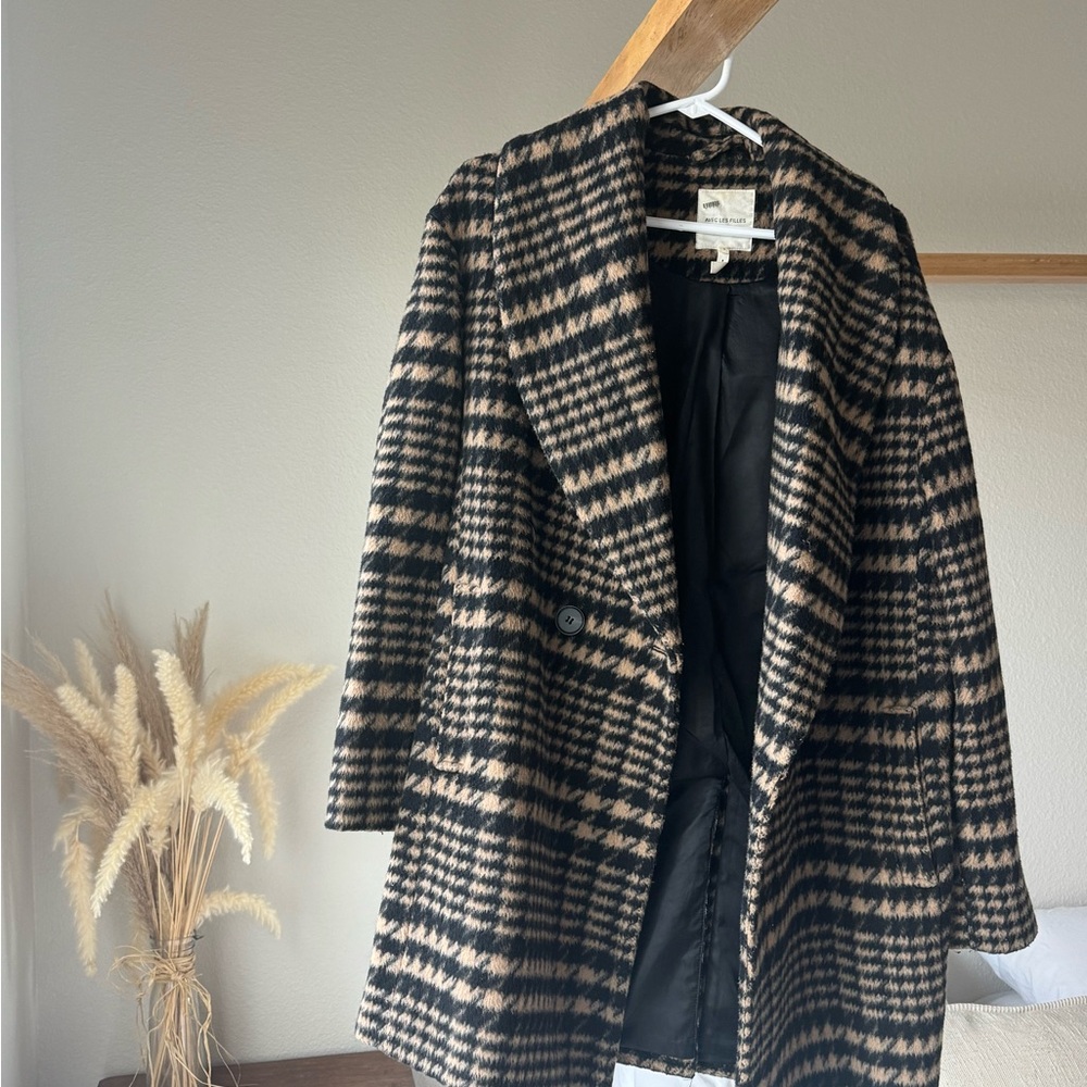 Plaid Women's Coat - Black and Tan